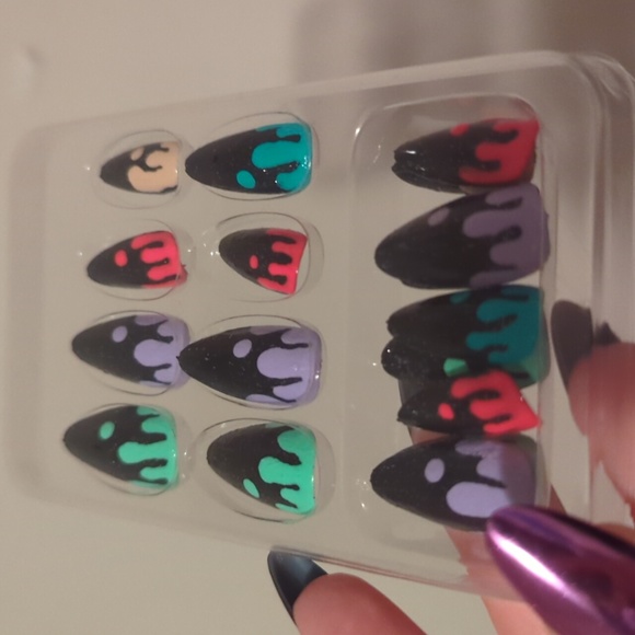 Black Glitter Nail Drip Press On Nails - Picture 2 of 2